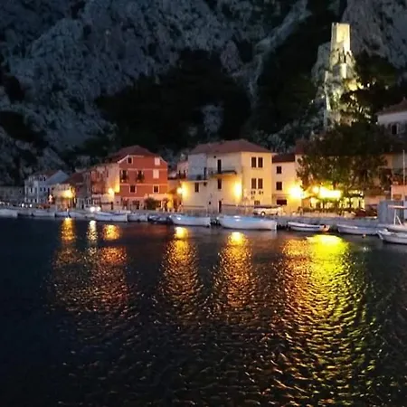 Διαμέρισμα Jadra *